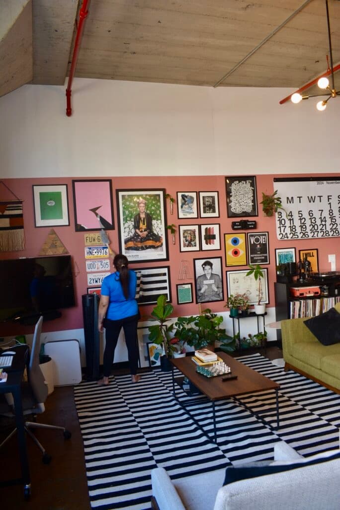 Help House Cleaning storefront and location