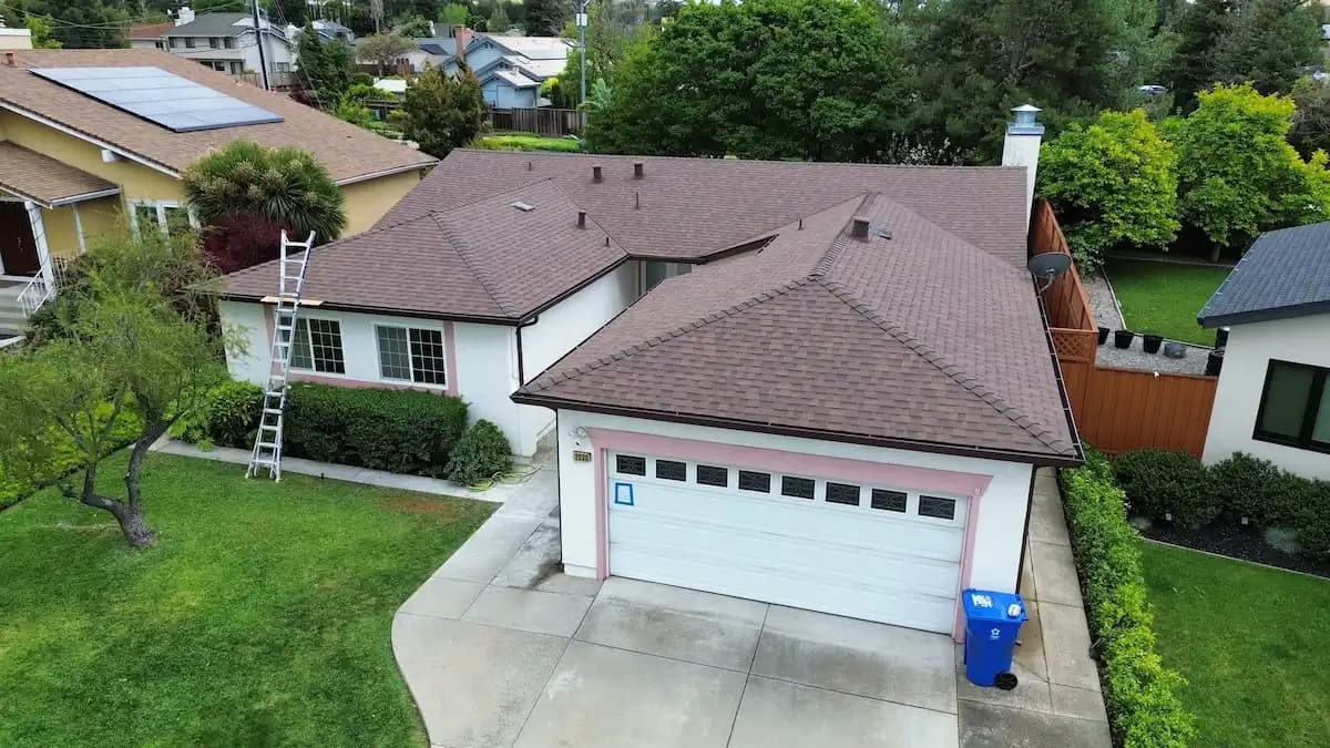 Spotlight Roofing Inc storefront and location