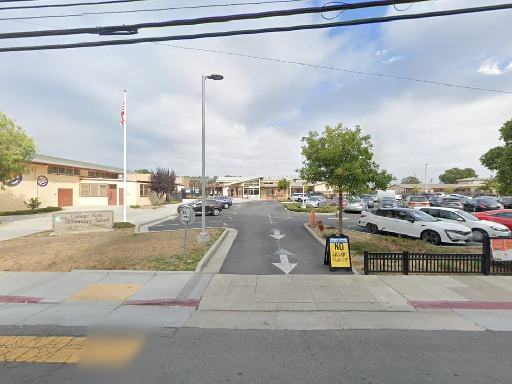 College Park Elementary campus building